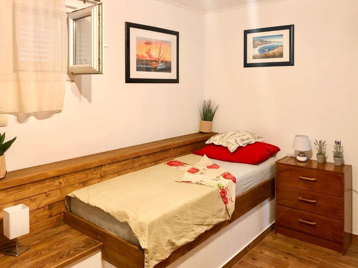 Apartments Mokalo Orebić Eksteriør bilde
